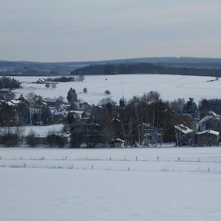 Le Bien-Aller Des Perets Hotel Saint-Hubert Buitenkant foto